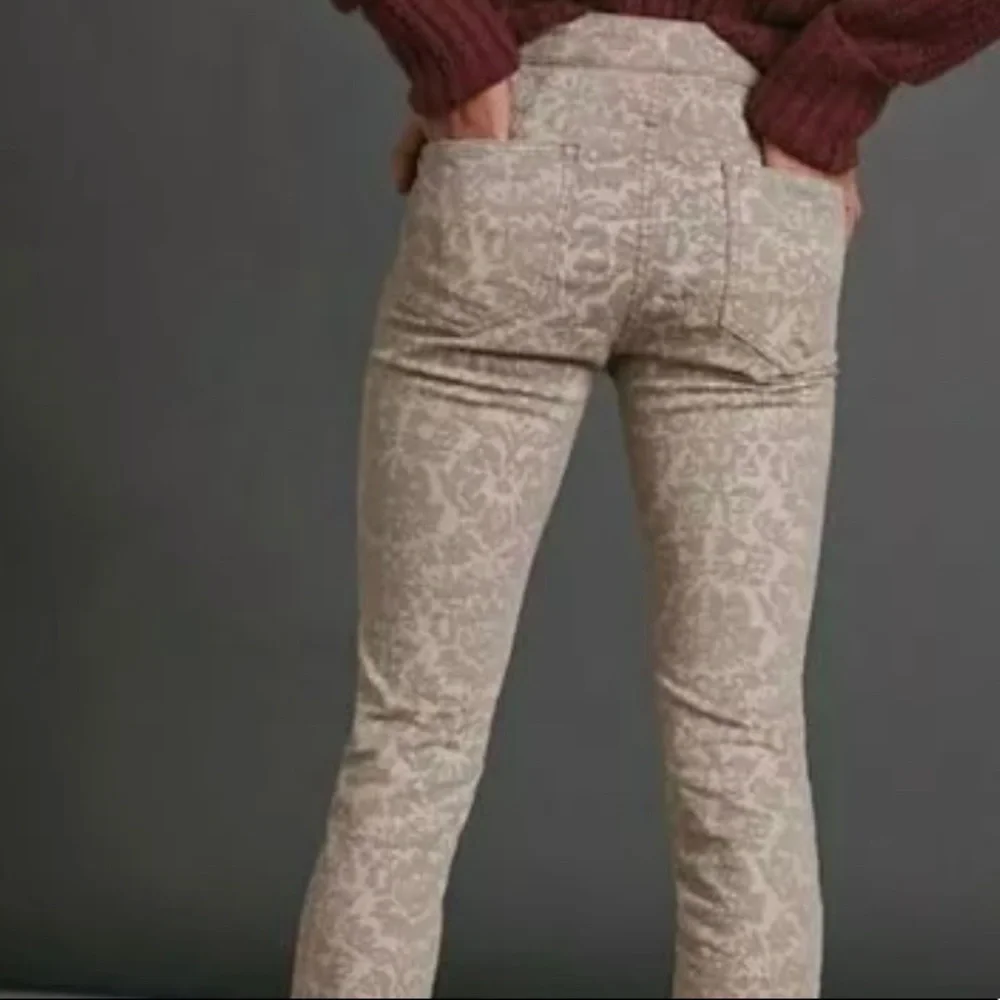 Final Sale 👀 No More Low Offers PILCRO FLOCKED HIGH-RISE LEGGINGS Size 27 Petite - Picture 3 of 14